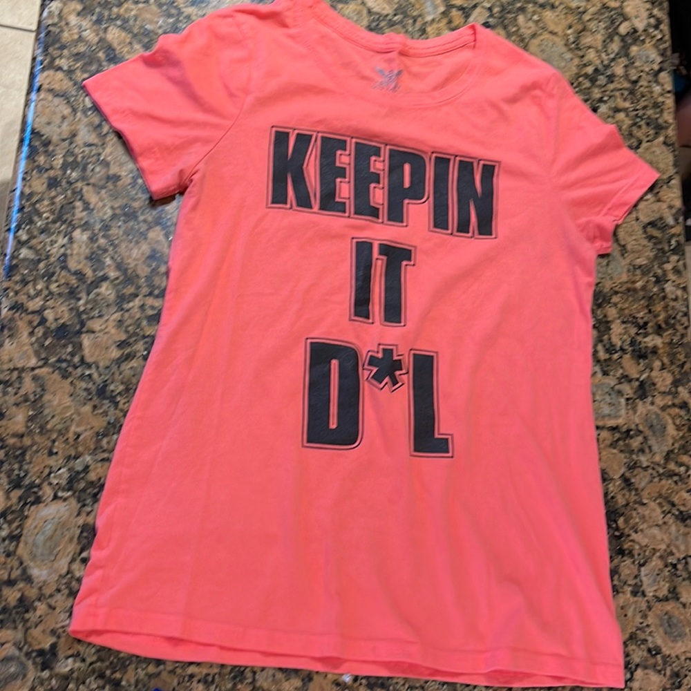 KEEPIN IT D L Graphic Tshirt